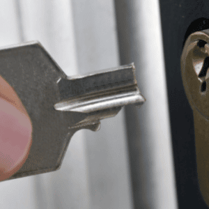 key cutting Tri-Cities TN - Key-Cutting Guide - a key that snapped in half during unlocking